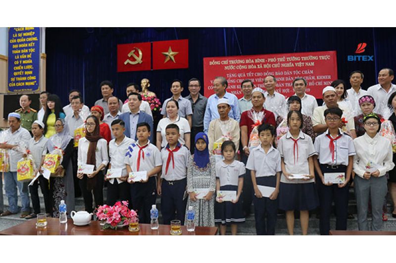 BITEX cùng Phó thủ tướng Trương Hòa Bình tặng quà Tết tại Long An và TP.HCM