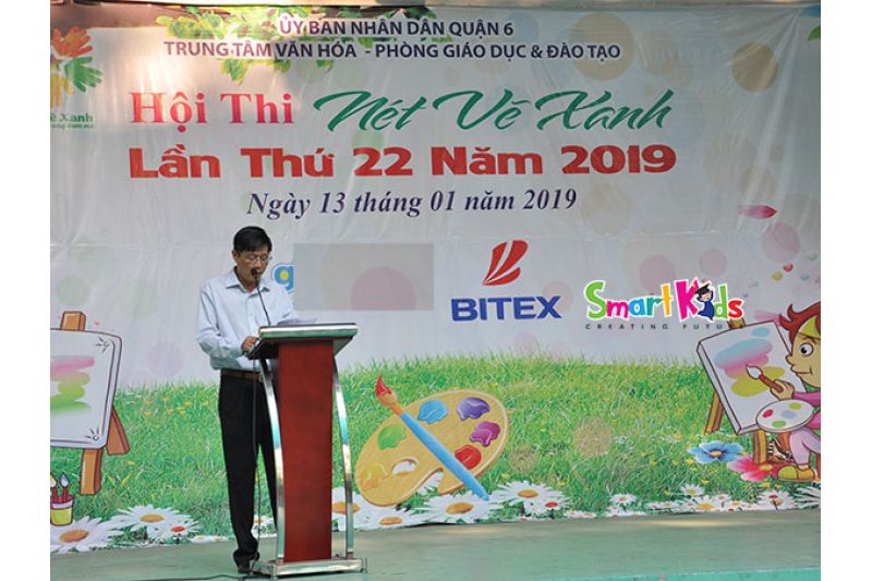 Thí sinh quận 6 trổ tài Nét vẽ xanh ngay giữa công viên Phú Lâm
