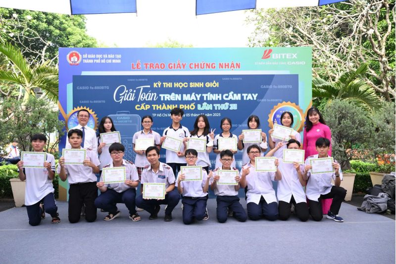 2200 THÍ SINH THAM GIA KỲ THI HỌC SINH GIỎI GIẢI TOÁN TRÊN MÁY TÍNH CẦM TAY CẤP THÀNH PHỐ HỒ CHÍ MINH, LẦN THỨ 31 NĂM HỌC 2024 - 2025