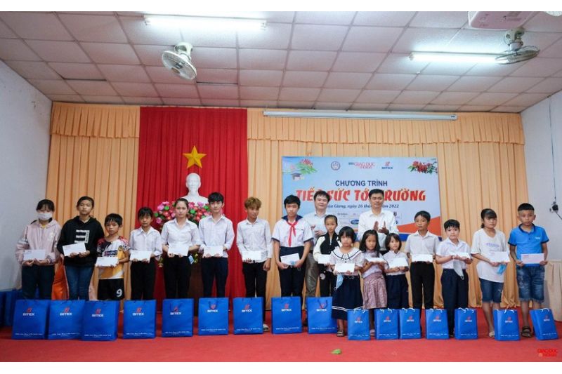 Bitex đồng hành cùng chương trình “Tiếp sức tới trường”