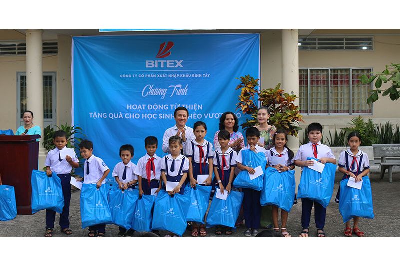 BITEX tiếp sức tựu trường tới 200 học sinh nghèo hiếu học tại huyện đảo Phú Quốc