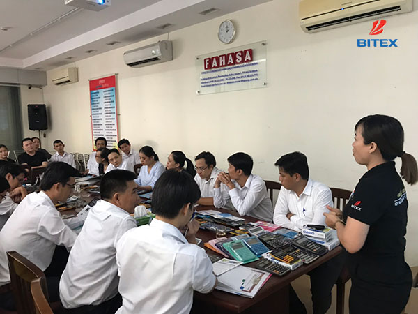 bitex-dao-tao-huong-dan-su-dung-may-tinh-casio-1