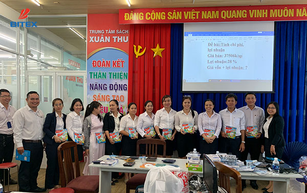 bitex-huong-dan-cach-su-dung-may-tinh-casio-nha-sach-fahasa-4