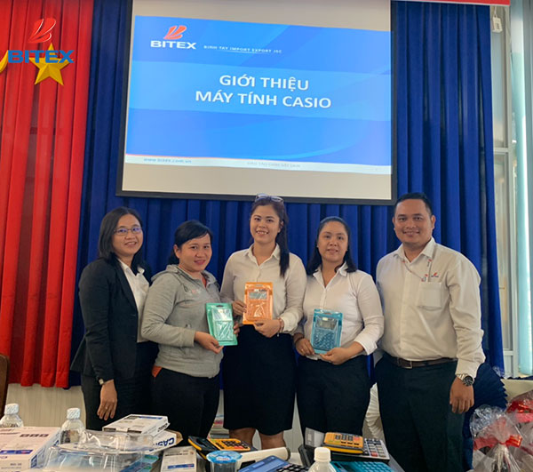 bitex-huong-dan-cach-su-dung-may-tinh-casio-nha-sach-fahasa-5