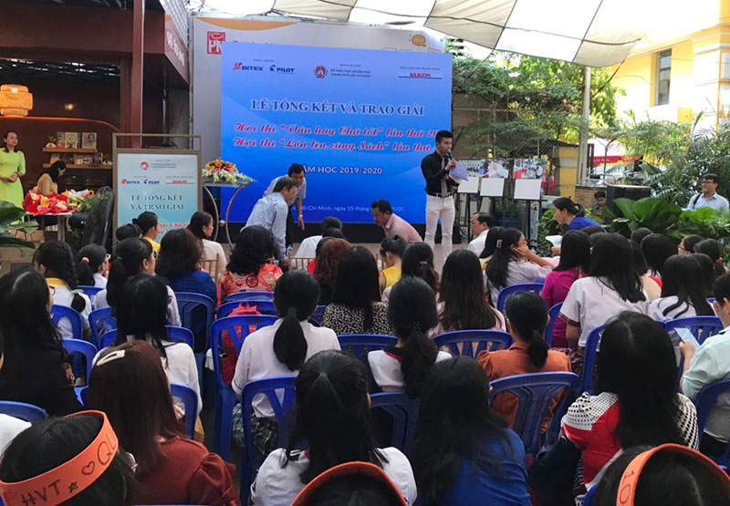 Cong-ty-bitex-tai-tro-hoi-thi-lon-len-cung-sach-lan-thu-20