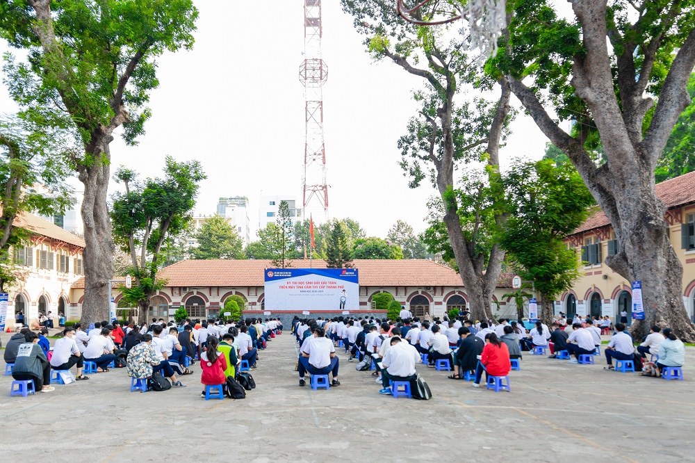 giai-toan-tren-may-tinh-cap-thanh-pho-lan-26-9