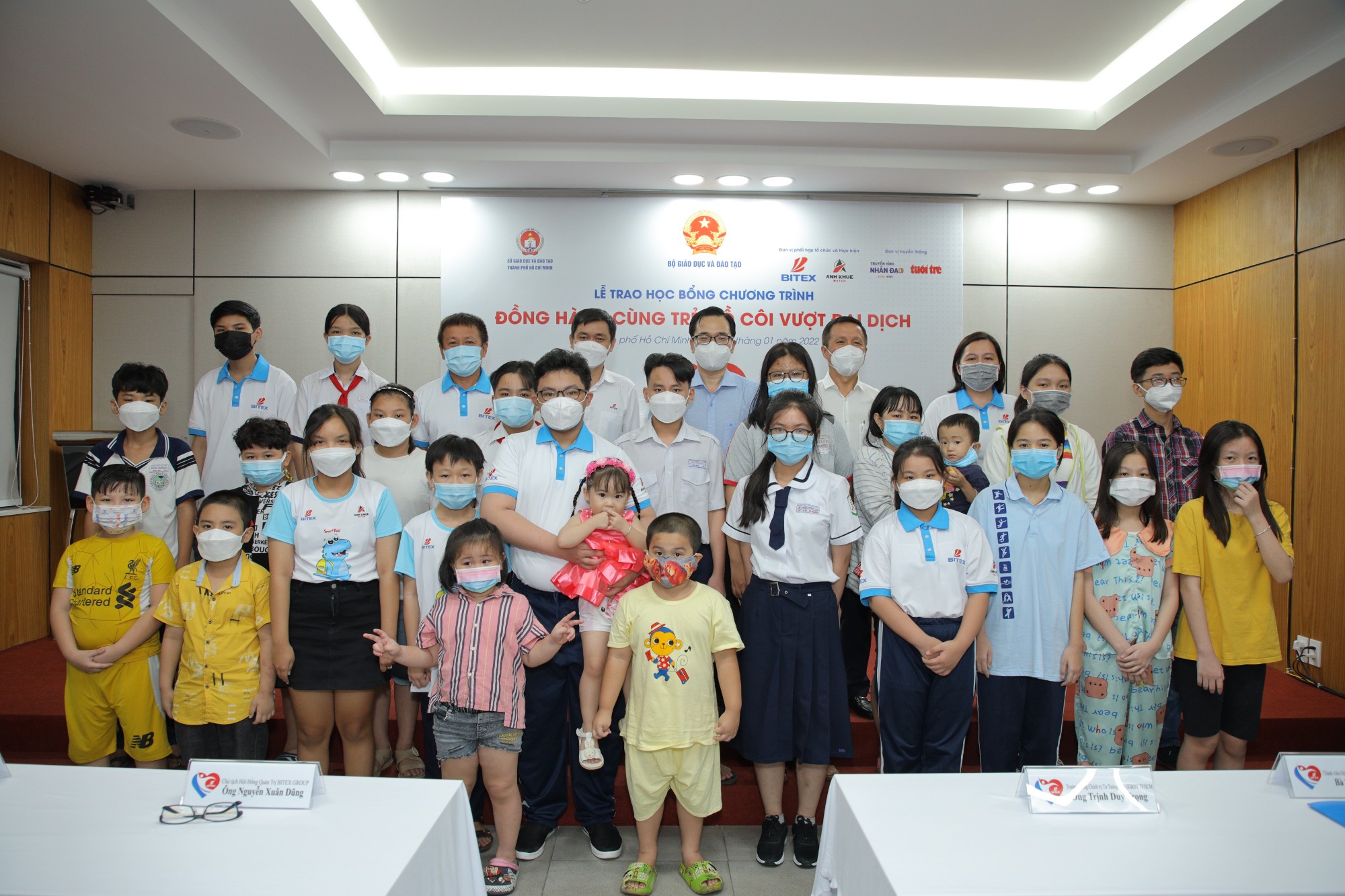 BITEX GROUP gấp rút trao học bổng Đồng hành cùng trẻ mồ côi vượt đại dịch đợt 2 tại TP.HCM