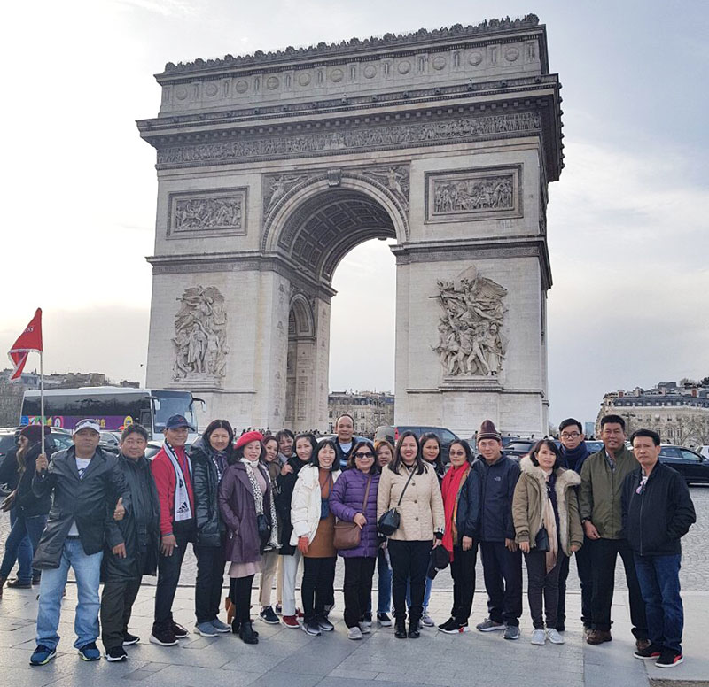 bitex-to-chuc-tour-du-lich-chua-au.