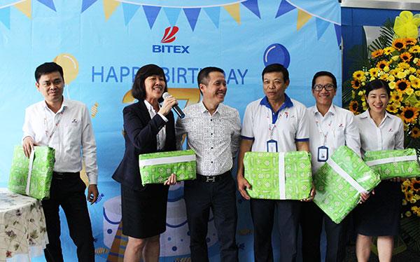 sinh-nhat-cong-ty-bitex-tron-37-tuoi-4