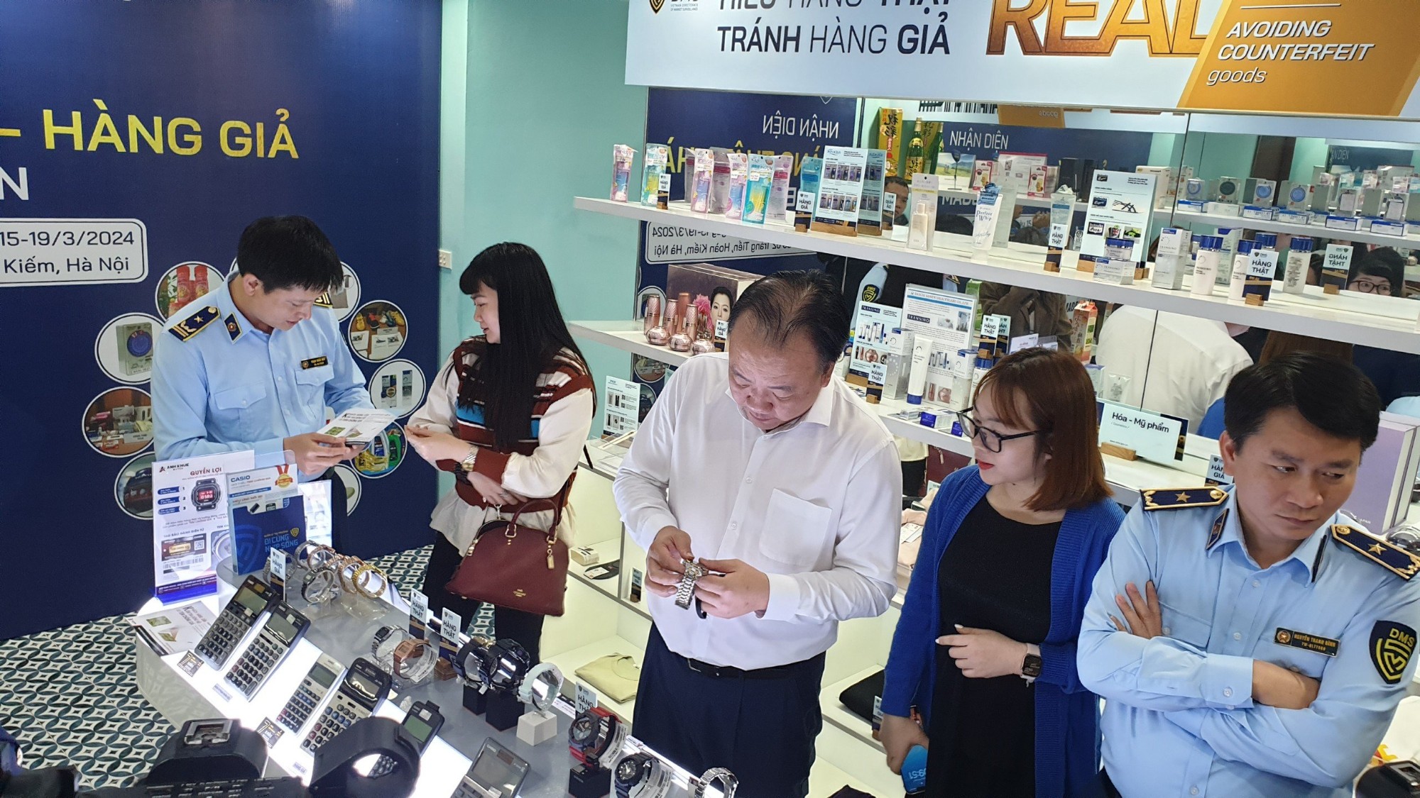Theo ông Trần Hữu Linh - Tổng Cục trưởng Tổng cục QLTT và ông Nguyễn Thanh Bình - Phó Tổng Cục trưởng Tổng cục QLTT có mặt tại sự kiện