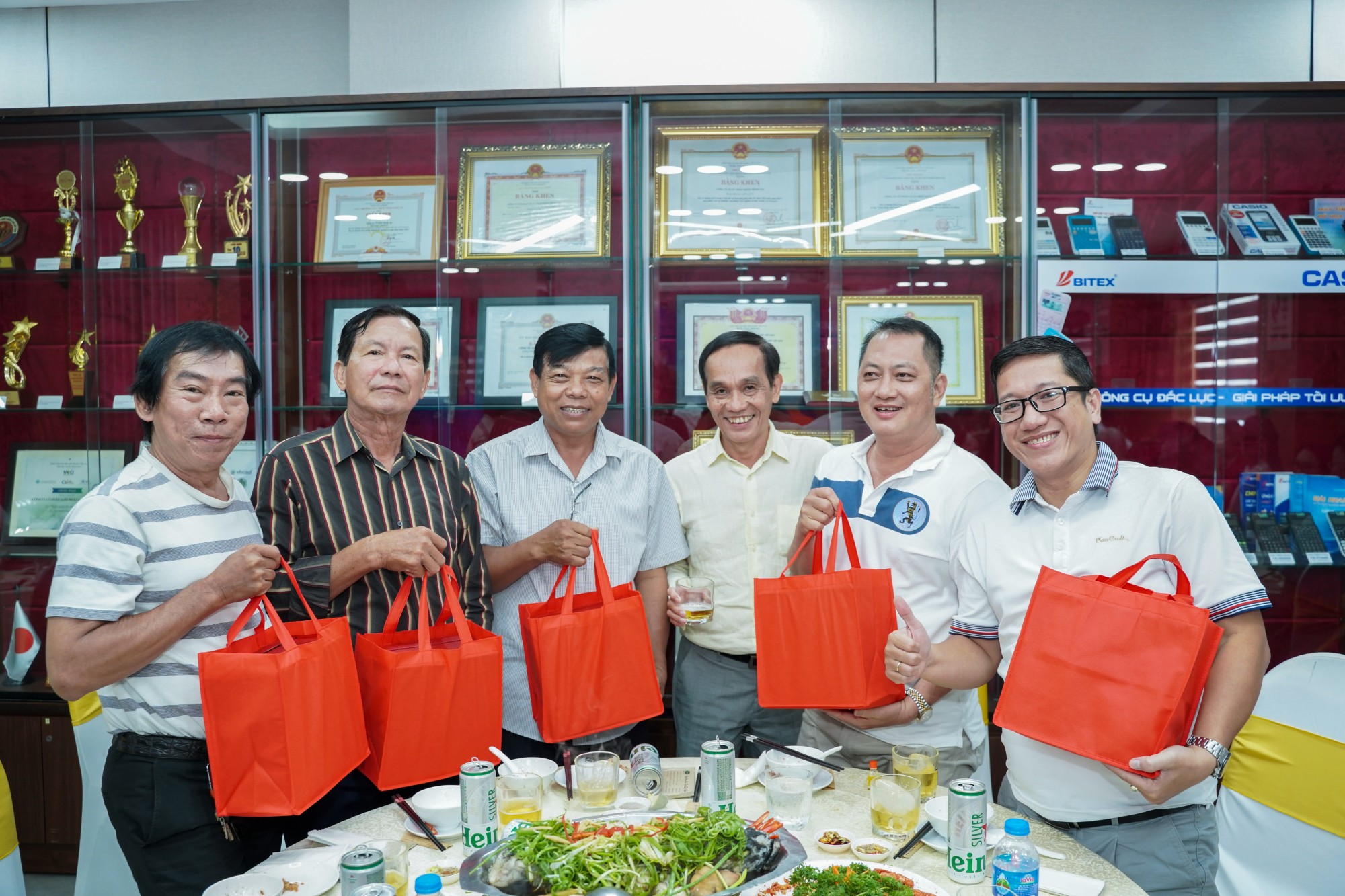 Hình ảnh họp mặt cựu lãnh đạo của Bitex năm 2024