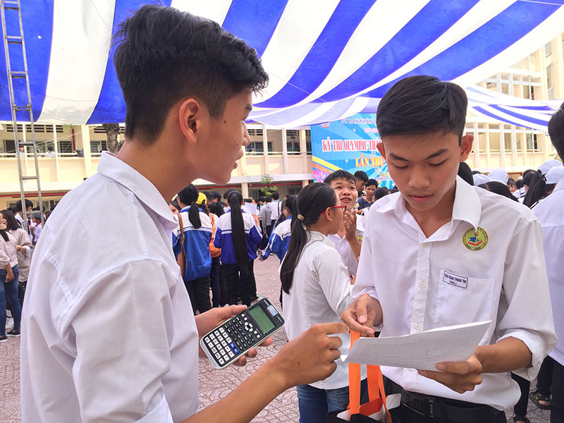 BITEX tài trợ và trao quà cho thí sinh đạt giải Kỳ thi Olympic tháng 4 mở rộng