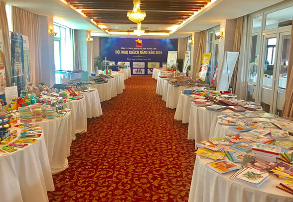 bitex-to-chuc-hoi-nghi-khach-hang-nha-phan-phoi-hoang-long-