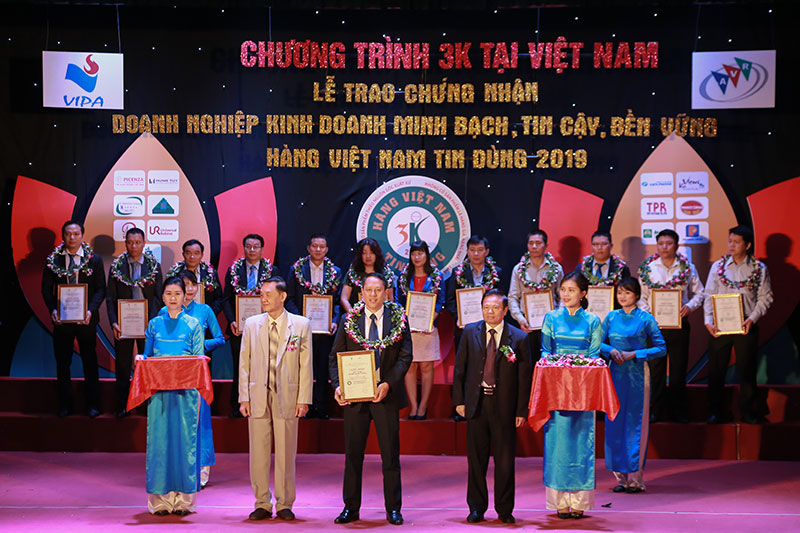 3 nhãn hàng của BITEX xuất sắc đạt giải thưởng Hàng Việt Nam tin dùng năm 2018