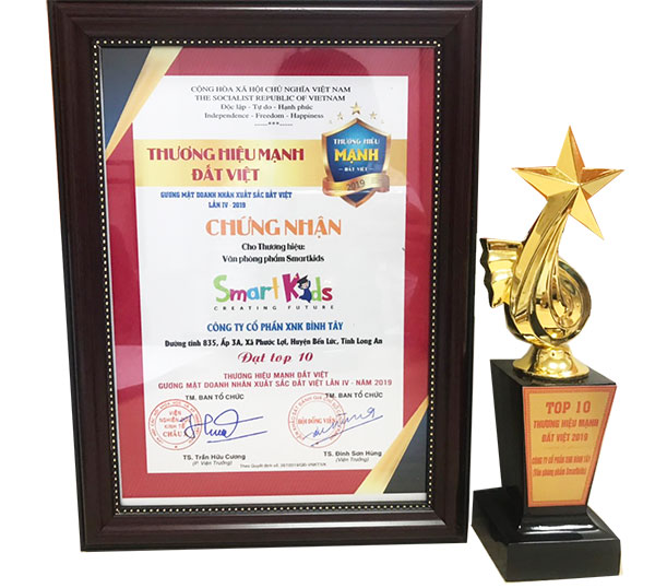 thuong-hieu-manh-dat-viet-van-phong-pham-Smartkids