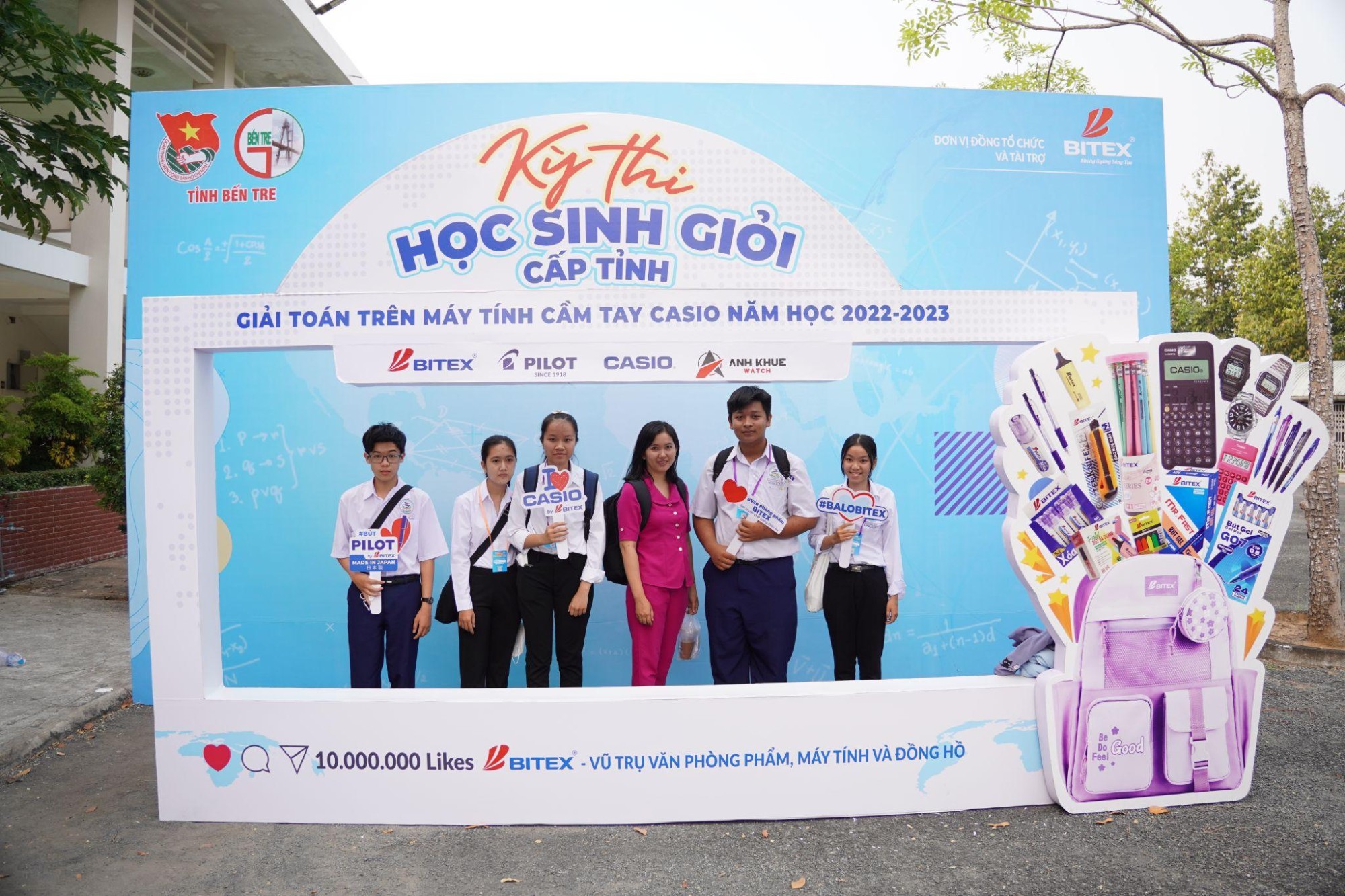 Bitex đồng hành cùng 400 học sinh bến tre giải toán bằng máy tính casio