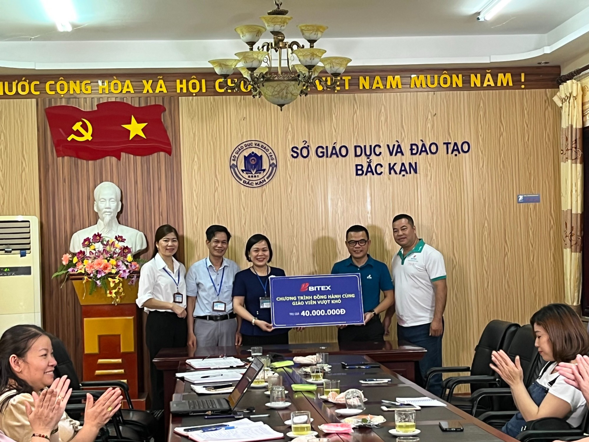 Tiếp tục hành trình Đồng hành cùng giáo viên vượt khó tại Bắc Kạn
