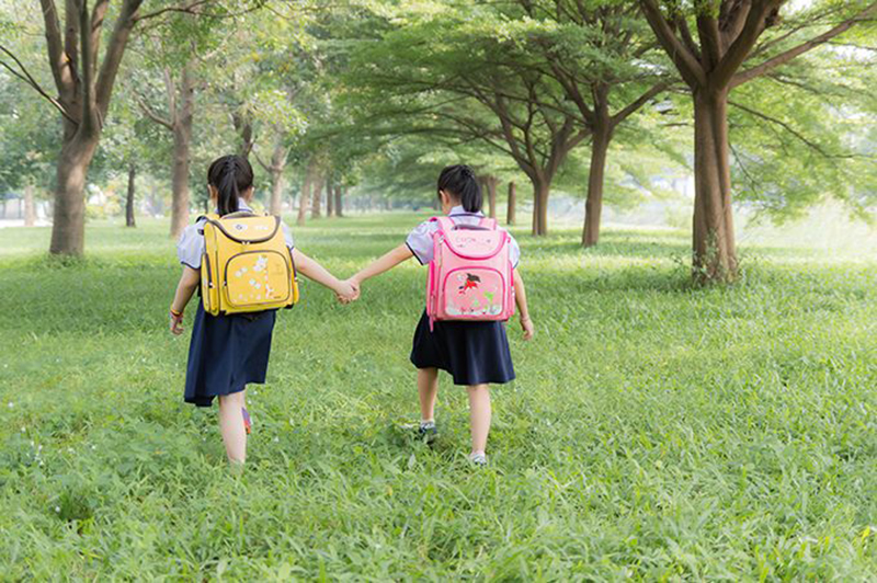 Làm thế nào khi chiếc balo chống gù của bạn bị hư hỏng