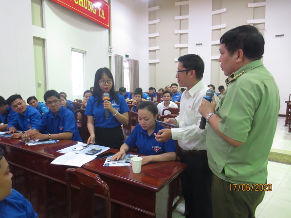 Hội nghị tập huấn chống hàng giả - bảo vệ người tiêu dùng tỉnh Bình Dương