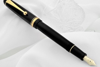 Bút ký cao cấp Pilot Custom 74 mạ vàng 14k: Đẳng cấp và thời thượng