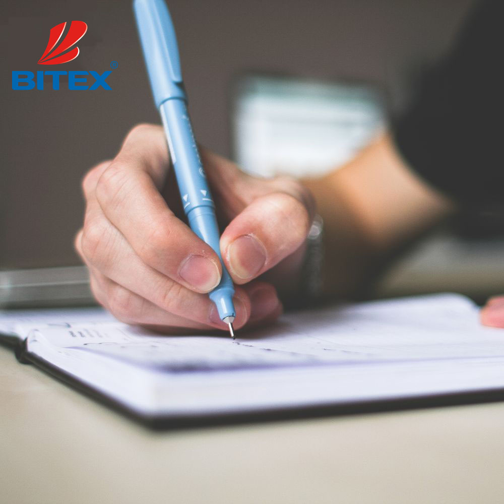Nên bảo quản bút bi để bút sử dụng được lâu nhất