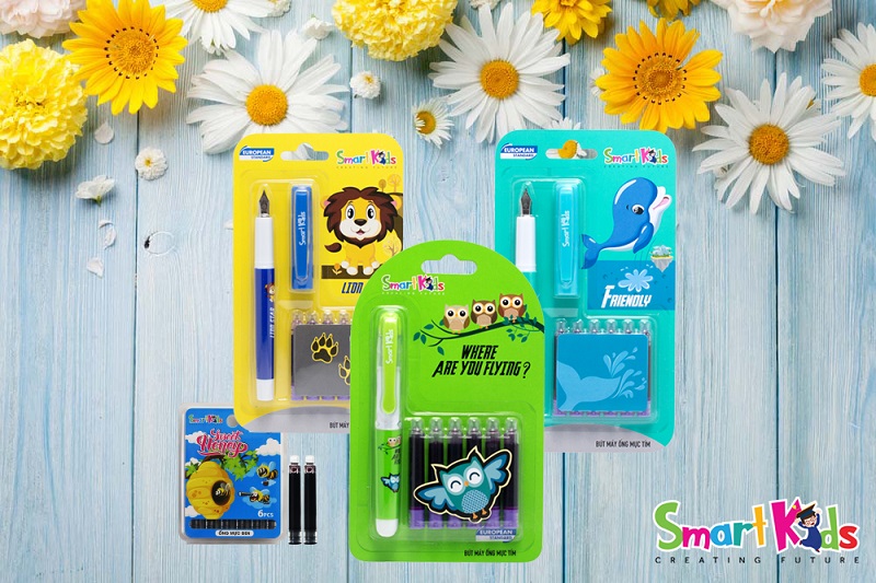 Hướng dẫn bé bơm mực bút máy không bị bẩn tay, lem quần áo