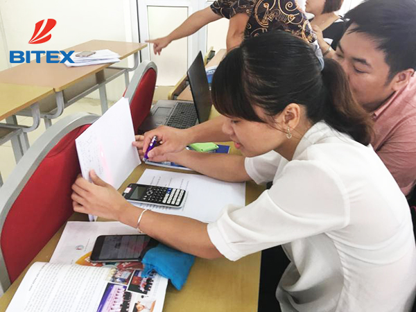 Bitex-tap-huan-cach-su-dung-may-tinh-casio-thu-den-laser