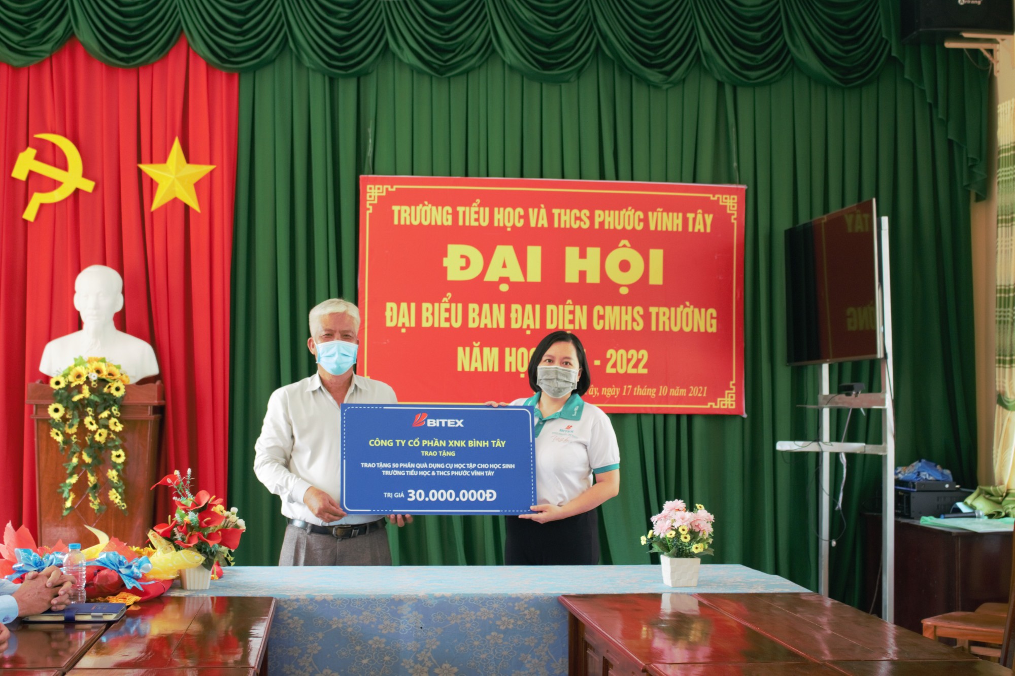 Đồng hành giáo viên vượt khó trở lại Long An sau dịch bệnh