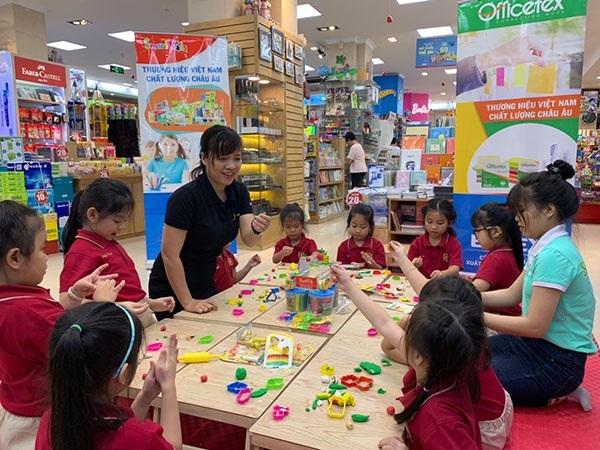 be-sang-tao-dat-nan-bot-nan-smartkids-tai-nha-sach-4