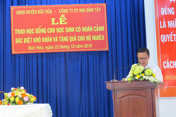 bitex-trao-qua-tu-thien-tai-duc-hoa-long-an-2
