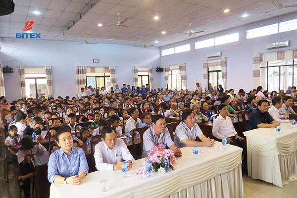 bitex-trao-qua-tu-thien-tai-duc-hoa-long-an