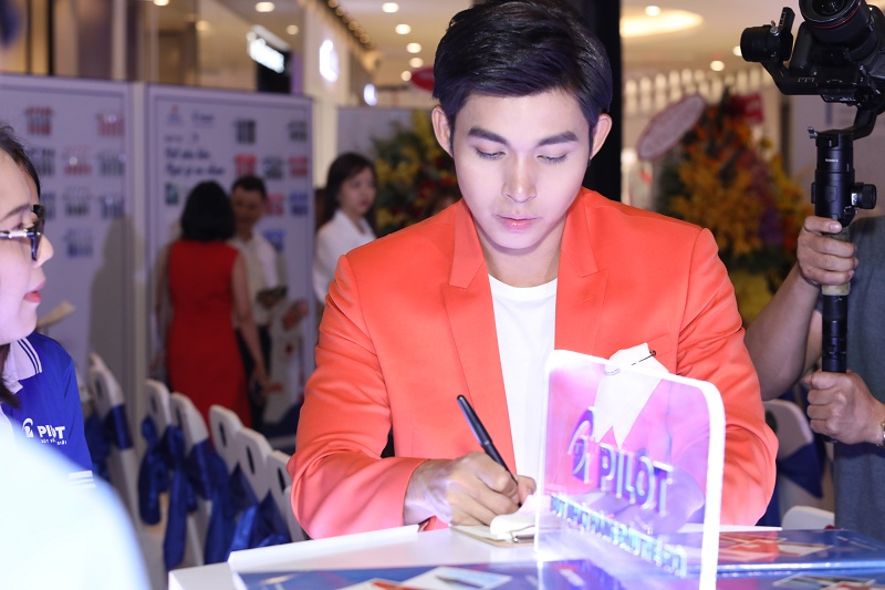 bitex-tro-thanh-nha-phan-phoi-doc-quyen-but-pilot_1