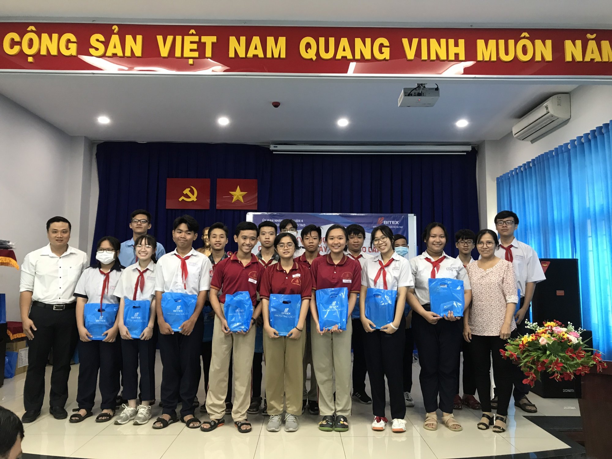 ky-thi-quan-4-bitex-4
