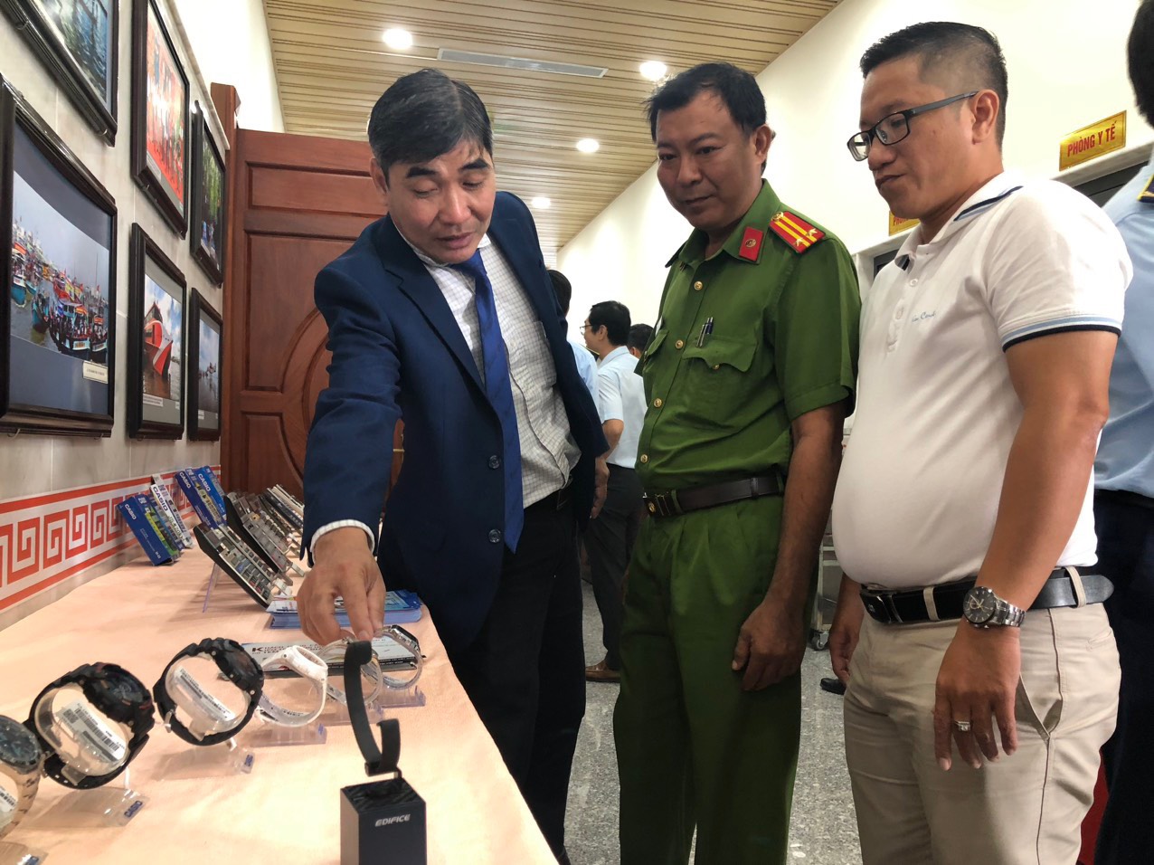 bitex-group-do ng-hanh-cung-h oi-thao-ve-cac -quy-dinh-phap -luat011.jpg