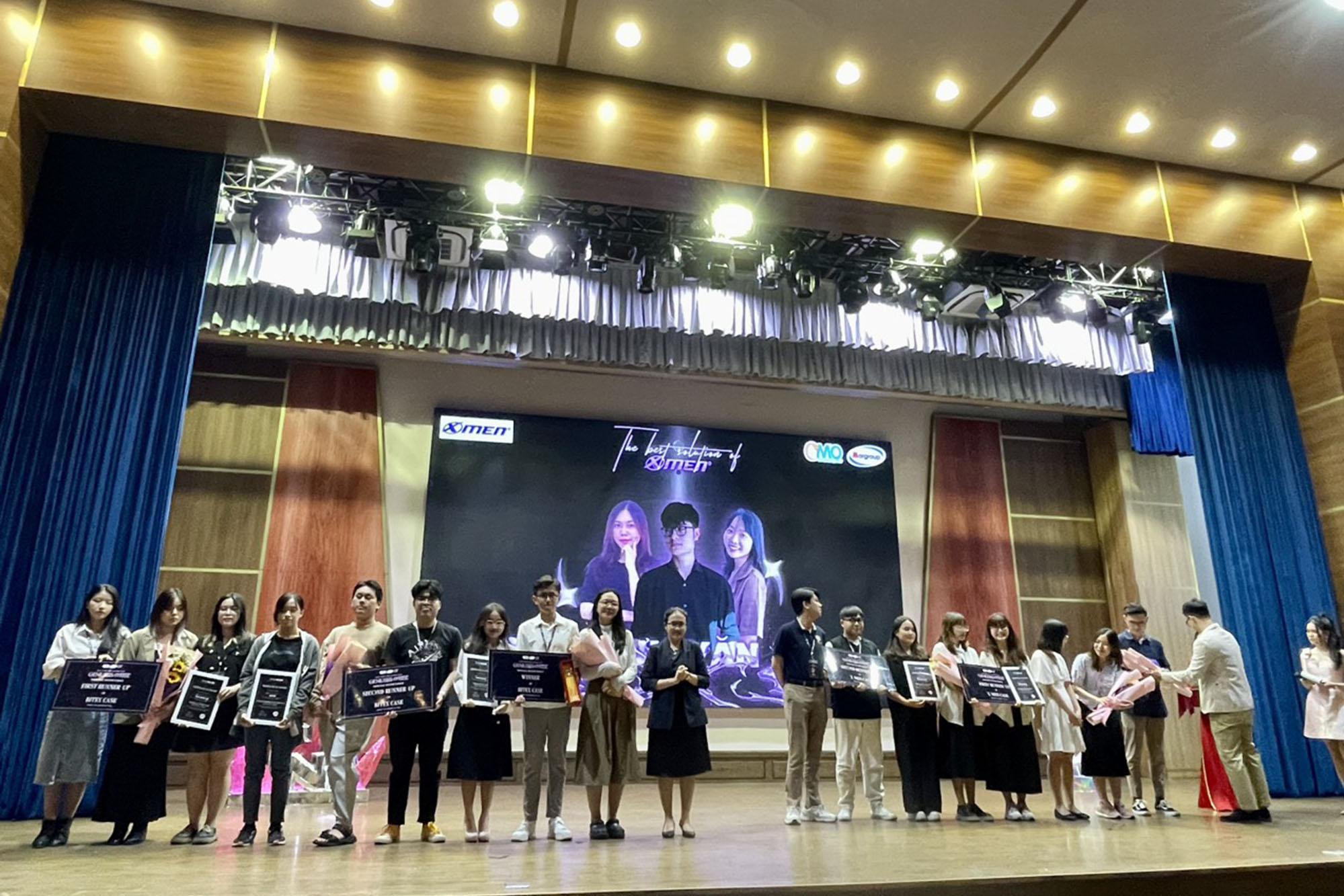 BITEX trao giải cho đội xuất sắc cuộc thi CMO THINK AND ACTION 2023